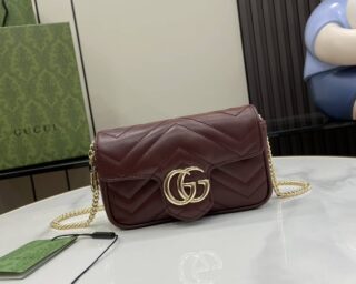 Replica Gucci GG Marmont MatelassÉ Leather Super Mini Bag 476433