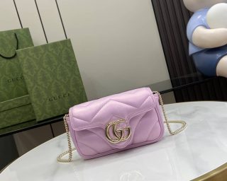 Replica Gucci GG Marmont MatelassÉ Leather Super Mini Bag 476433