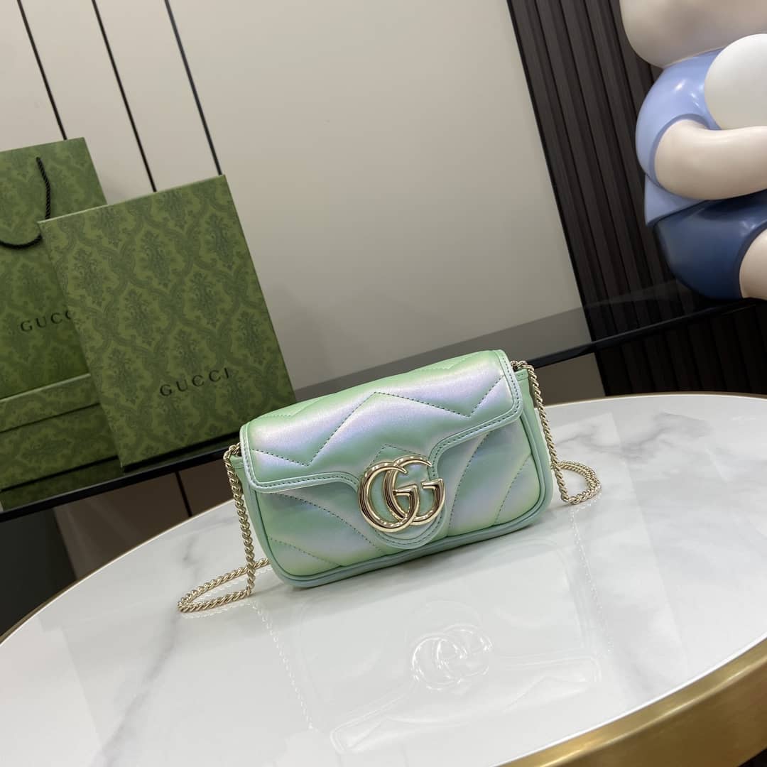 Replica Gucci GG Marmont MatelassÉ Leather Super Mini Bag 476433