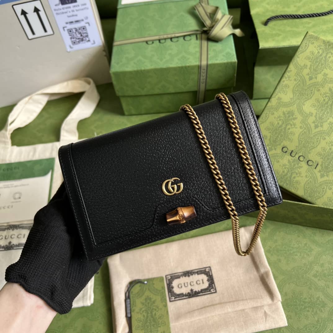 Replica Gucci Diana Mini Bag With Bamboo 696817