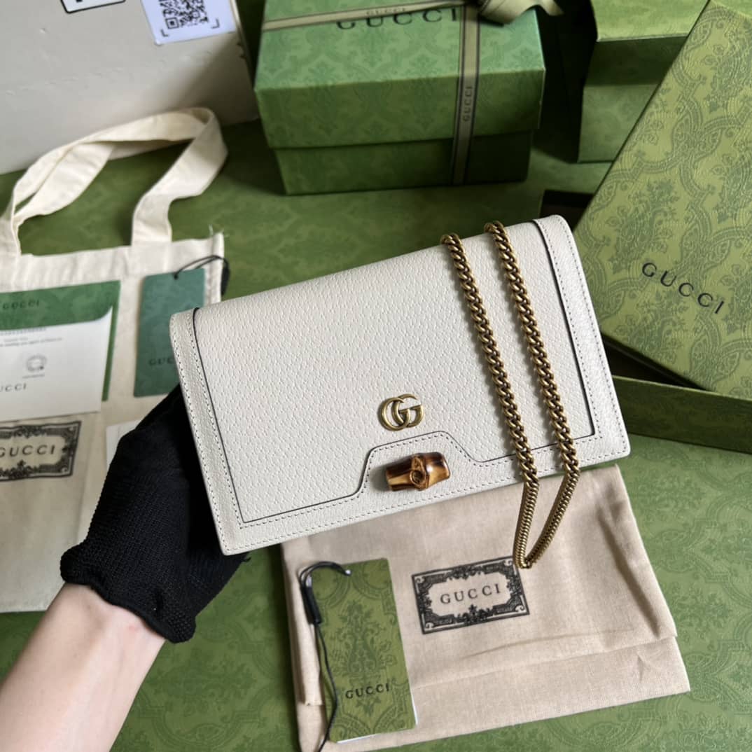 Replica Gucci Diana Mini Bag With Bamboo 696817