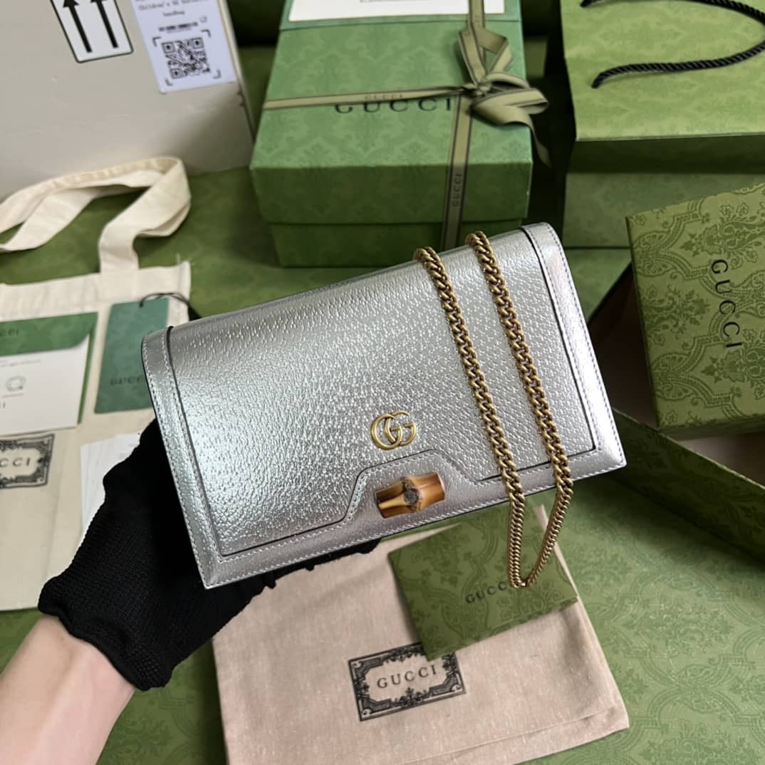 Replica Gucci Diana Mini Bag With Bamboo 696817