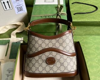 Replica Gucci Large Shoulder Bag With Interlocking G 696011