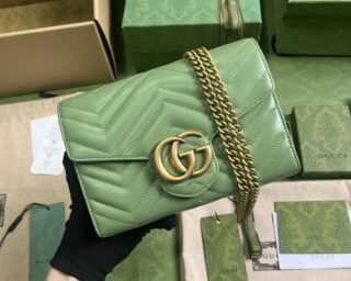 Replica Gucci GG Marmont MatelassÉ Chain Mini Bag 474575