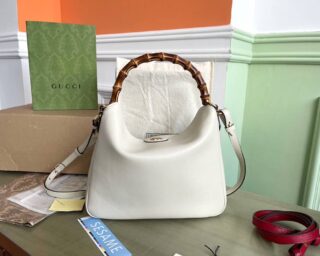 Replica Gucci Diana Medium Shoulder Bag 746124