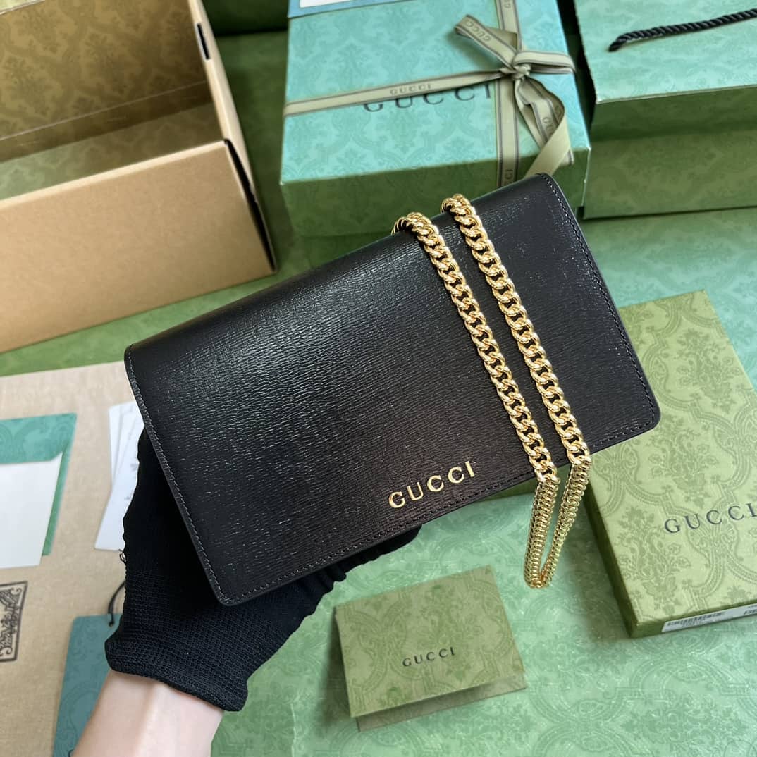 Replica Gucci Chain Wallet With Gucci Script 772643