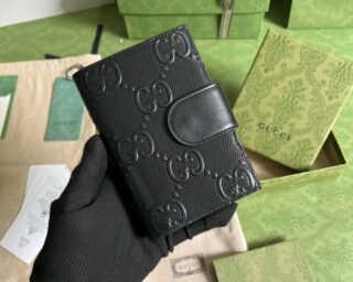 Replica Gucci GG Passport Case With Interlocking G 724562