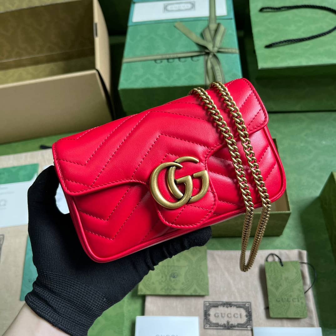 Replica Gucci GG Marmont MatelassÉ Leather Super Mini Bag 476433