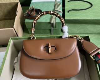 Replica Gucci Bamboo 1947 Medium Top Handle Bag 672206