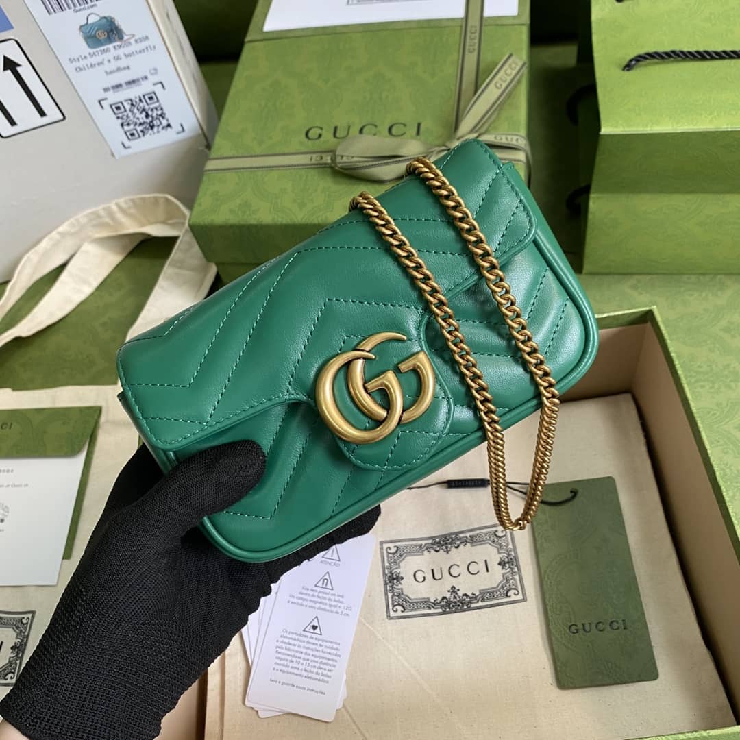 Replica Gucci GG Marmont MatelassÉ Leather Super Mini Bag 476433