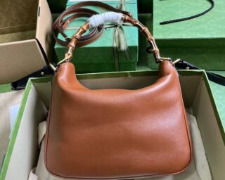 Replica Gucci Diana Medium Shoulder Bag 746124