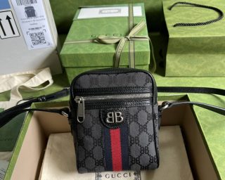 Replica Gucci Balenciaga The Hacker Project Zip Messenger Bag 680129