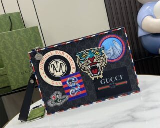 Replica Gucci GG Supreme Tiger Pouch Zip Top Clutch 496346