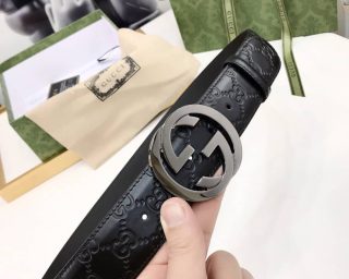 Replica Gucci Womens Silver Buckle Belt