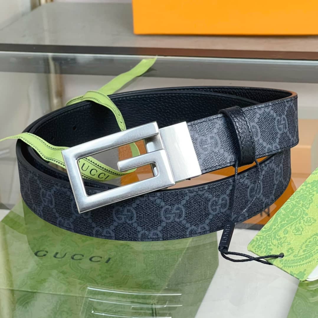 Fake Gucci GG Supreme Logo Belt