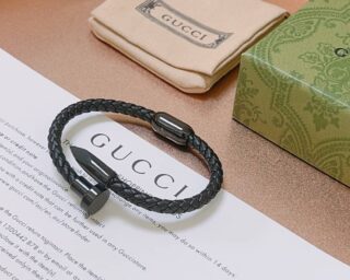 Replica Gucci Silver Heart Bracelet