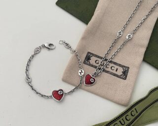 Replica Gucci Heart Pendant Necklace