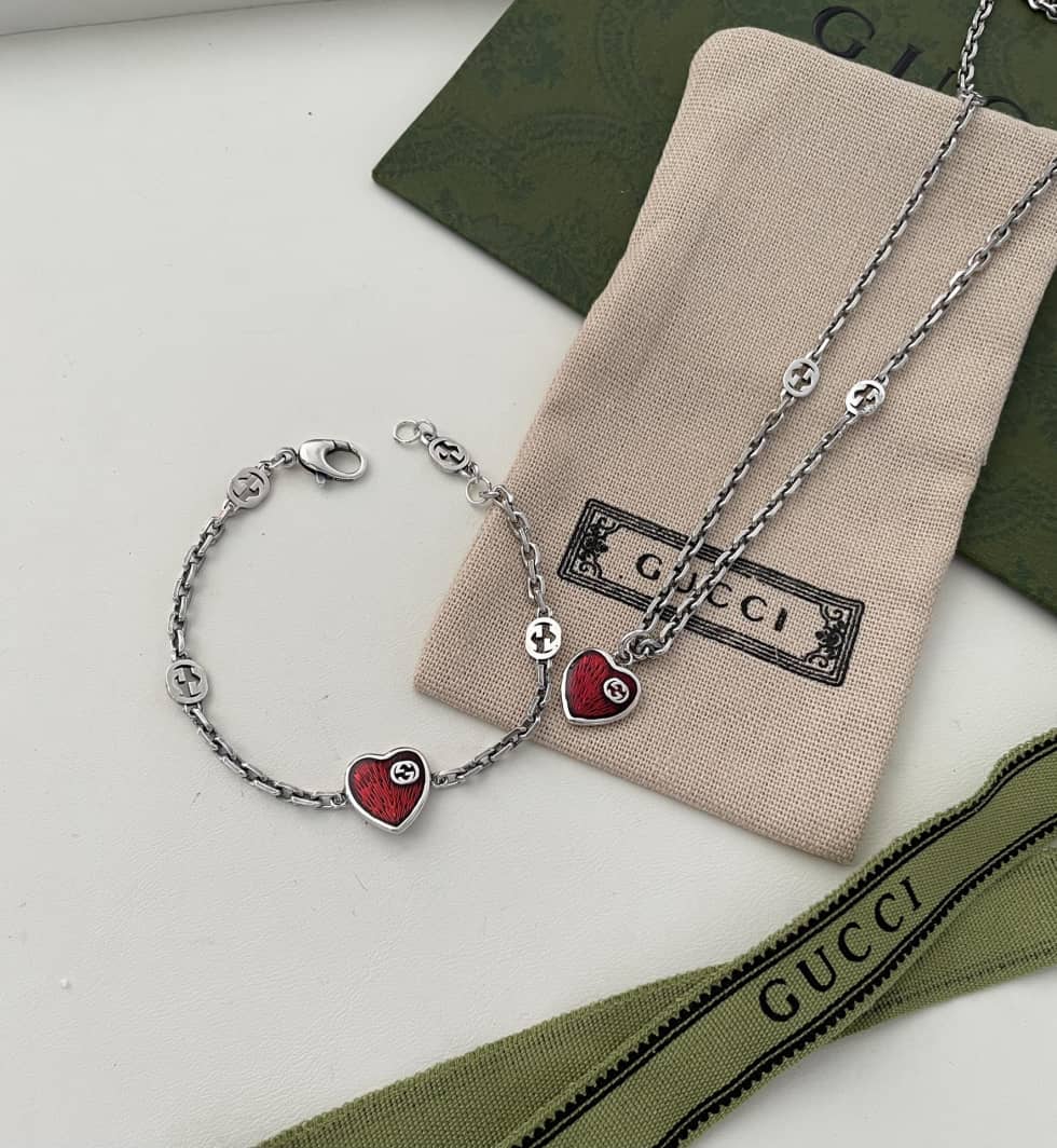 Replica Gucci Heart Pendant Necklace