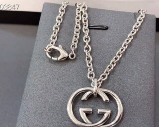 Replica Gucci Love Necklace