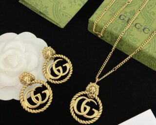 Replica Gucci Clover Necklace