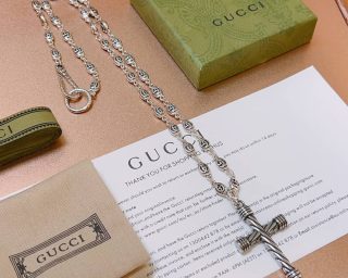 Replica Gucci Strawberry Necklace