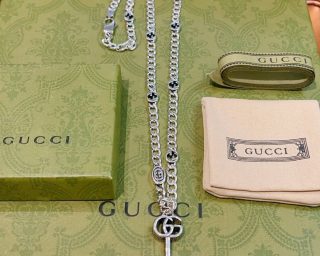 Replica Gucci Square Pendant Necklace