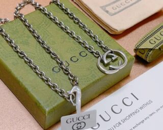 Replica Gucci Link Necklace Gold