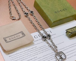 Replica Gucci Sterling Silver Heart Necklace