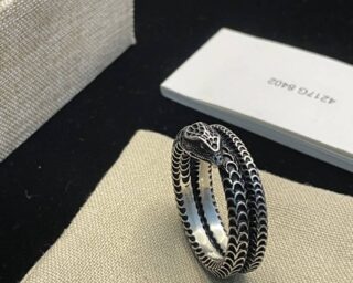 Replica Gucci Letter Ring